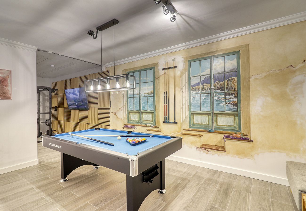 Villa en Puerto de la Cruz - Villa 4 hab Vida-Trabajo|Piscina, Gimnasio, Oficina, Billard