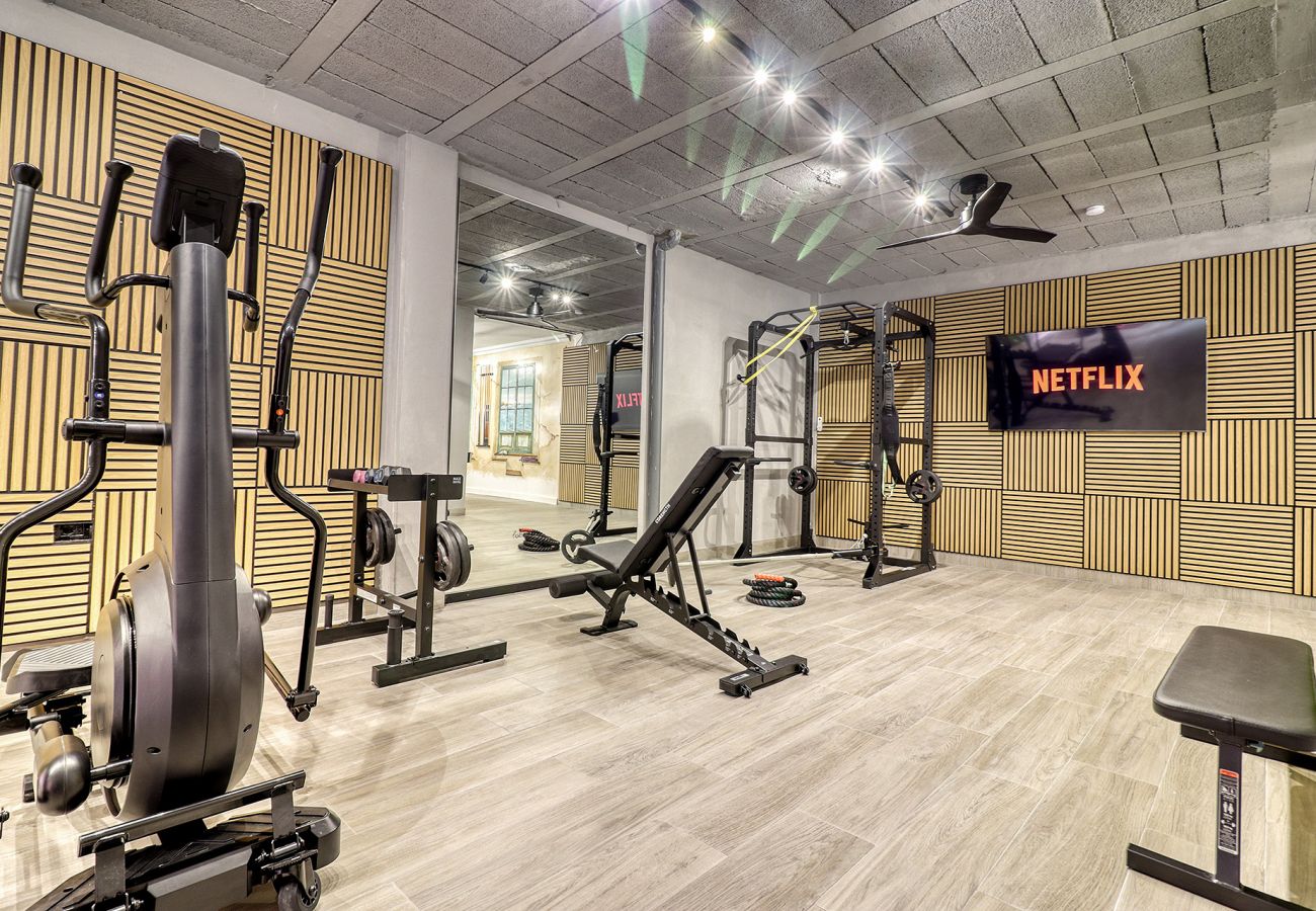 Villa en Puerto de la Cruz - Villa 4 hab Vida-Trabajo|Piscina, Gimnasio, Oficina, Billard