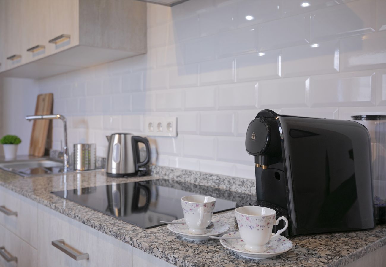 Appartement à Icod de los Vinos - Escapade Vintage au Centre-Ville / À 1 min du Centre + Wi-Fi Rapide