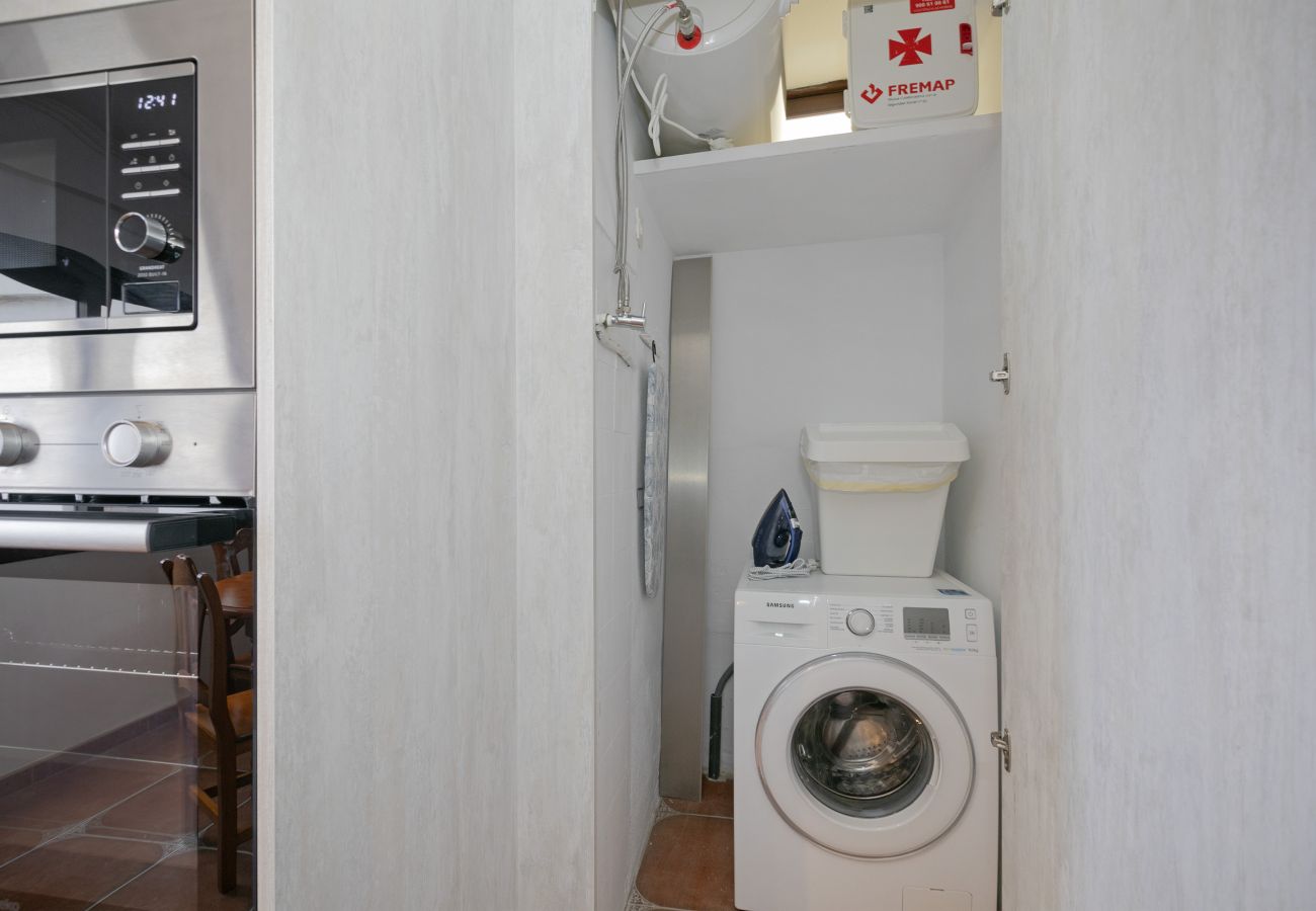 Appartement à Icod de los Vinos - Escapade Vintage au Centre-Ville / À 1 min du Centre + Wi-Fi Rapide