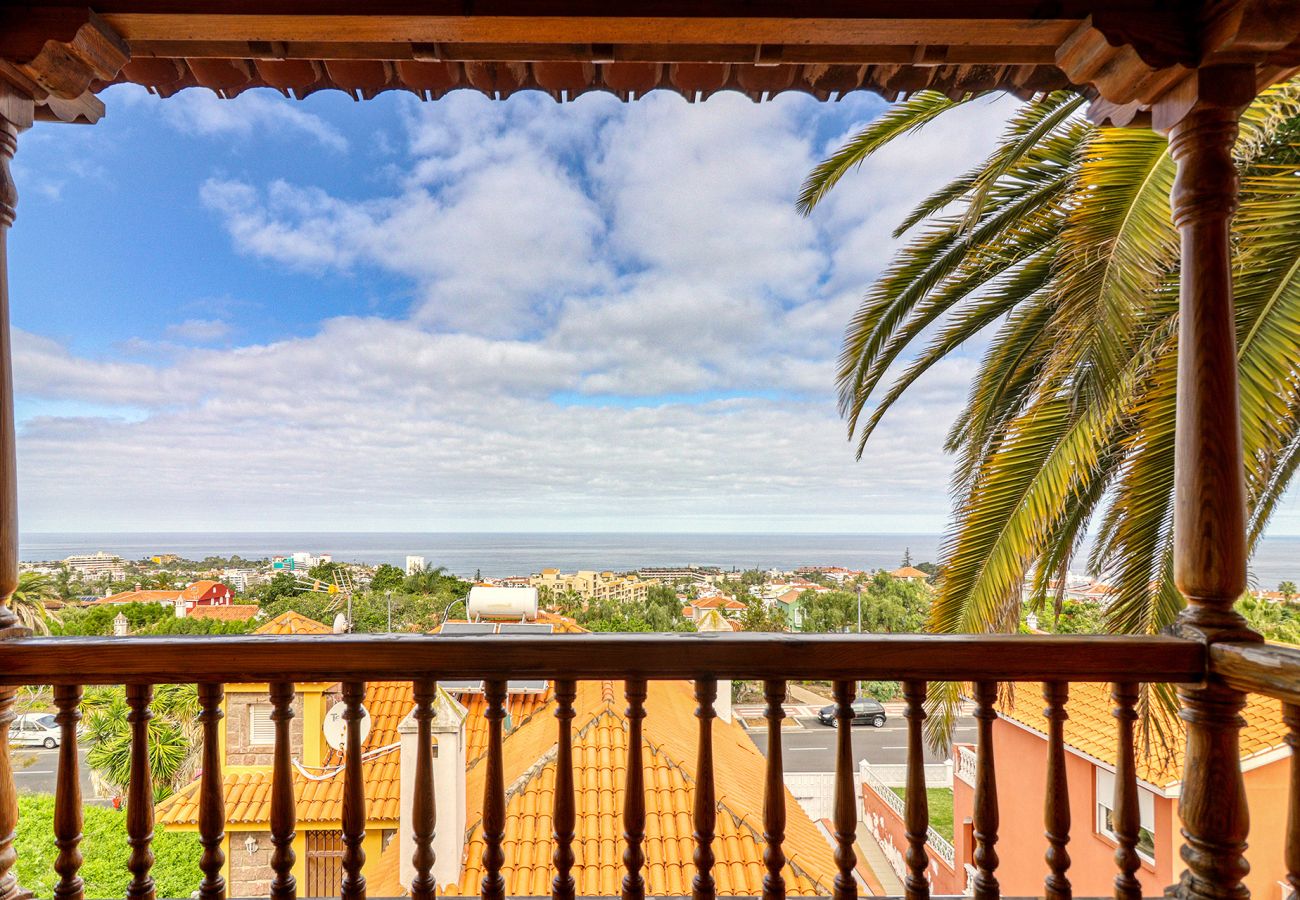 Villa à Puerto de la Cruz - Villa 4 ch Vie & Travail|Piscine, Salle de sport, Bureau, Billard