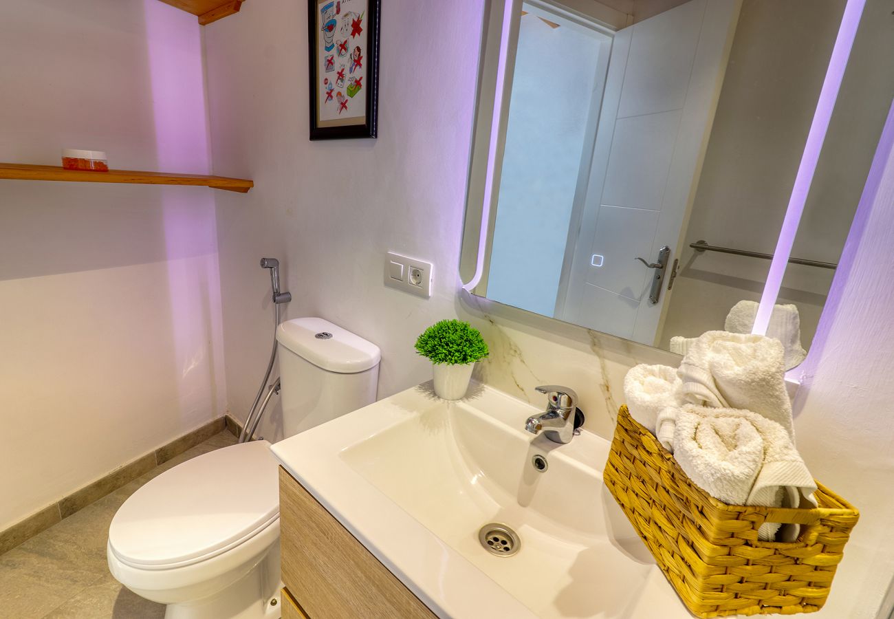 House in Garachico - Spacious Terrace House w/ Ocean view, 100m to the beach