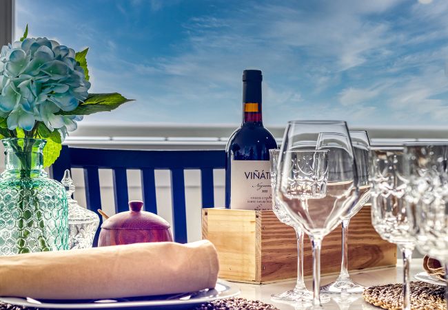 Apartment in Icod de los Vinos - Spacious Central Apt. w/ private parking/ocean view Apartment in Icod de los Vinos - Spacious Central Apt. w/ private parking/ocean view