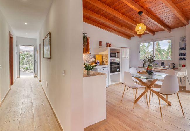 House in Icod de los Vinos - Cozy House w/ BBQ, Teide Views, Near City Center House in Icod de los Vinos - Cozy House w/ BBQ, Teide Views, Near City Center