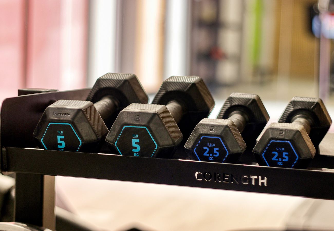 Villa in Puerto de la Cruz - 4BR Work-Life Villa|Pool, Gym, Office, Billiard