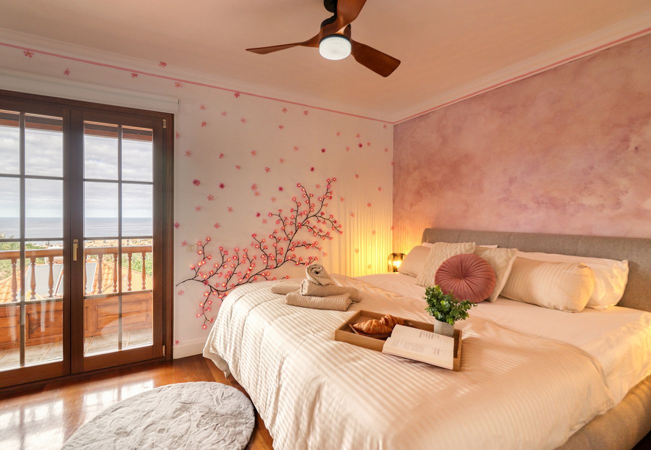 Вилла на Puerto de la Cruz - Вилла 4 спальни Живи и Работай|Бассейн, Спортзал, Кабинет, Бильярд